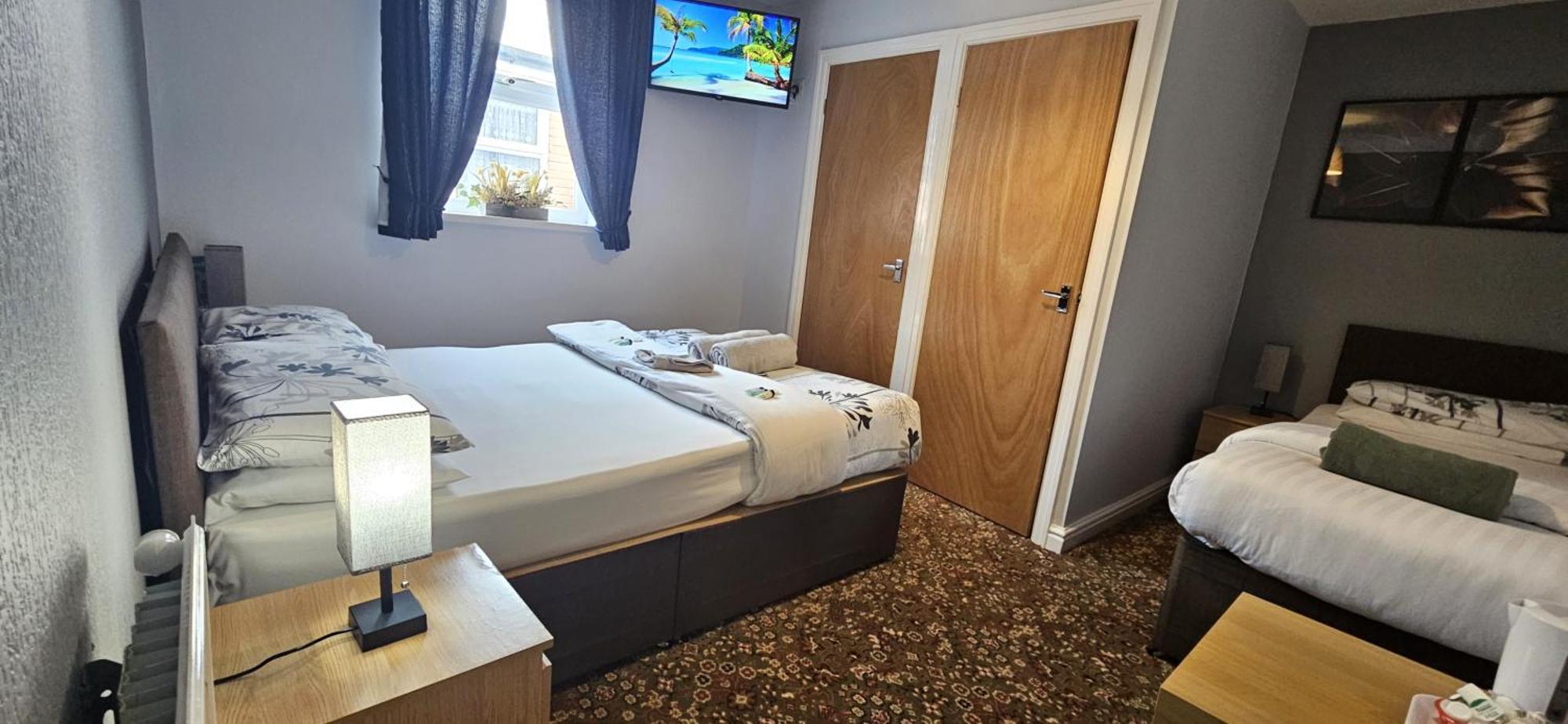Denville Hotel Blackpool Bagian luar foto
